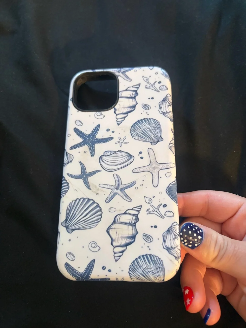 Sea Shell Pattern White & Navy IPhone 13/14 Case